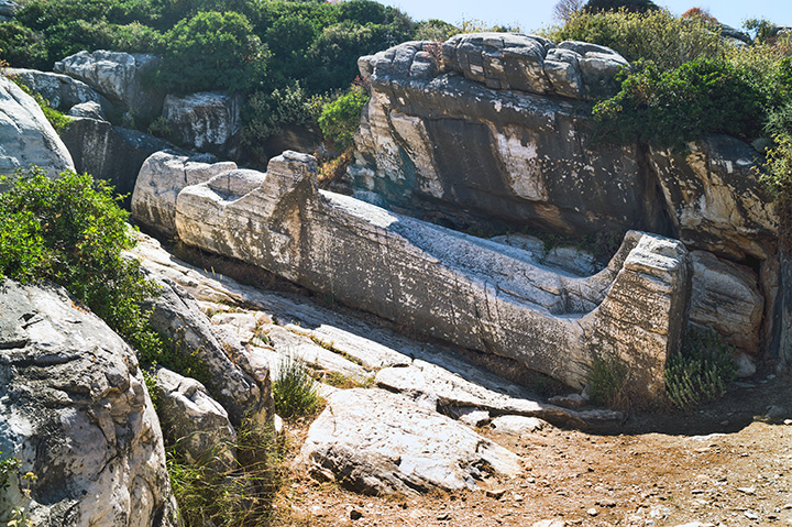 Naxos-Melanes-Kouros-Statue