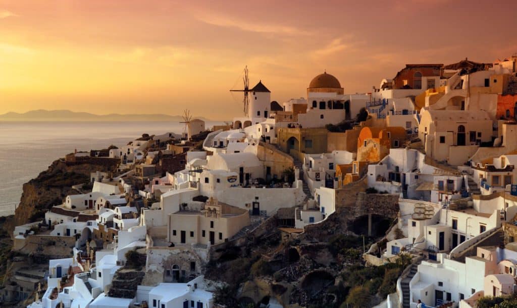 insula-santorini-oia