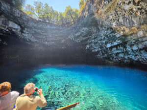 melissani-cave-kefalonia-1