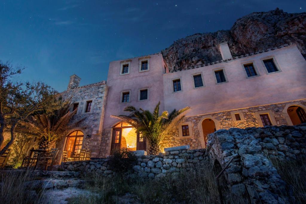 monemvasia-where-to-stay-1