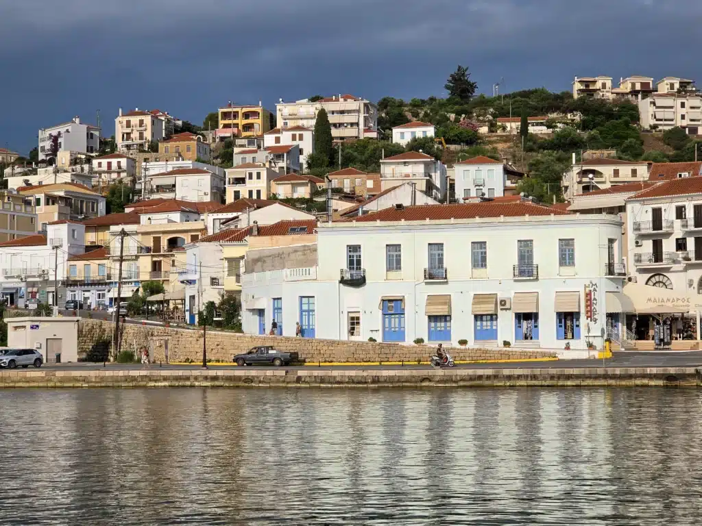 pylos-peloponnese